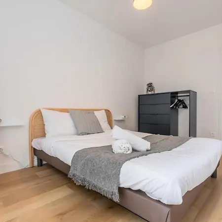 Charming 2ch 4p Parking And Balcony * La Madeleine (Nord)
