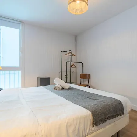 Apartment Charming 2ch 4p Parking And Balcony