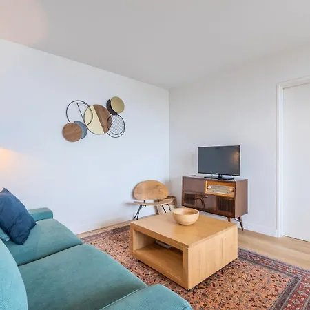 Charming 2ch 4p Parking And Balcony Apartment La Madeleine (Nord)