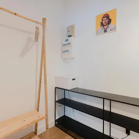 Charming 2ch 4p Parking And Balcony 拉马德莱娜