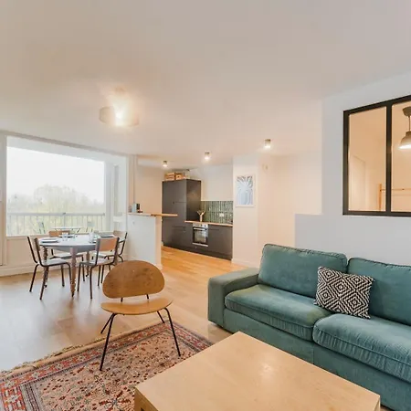 Charming 2ch 4p Parking And Balcony 拉马德莱娜